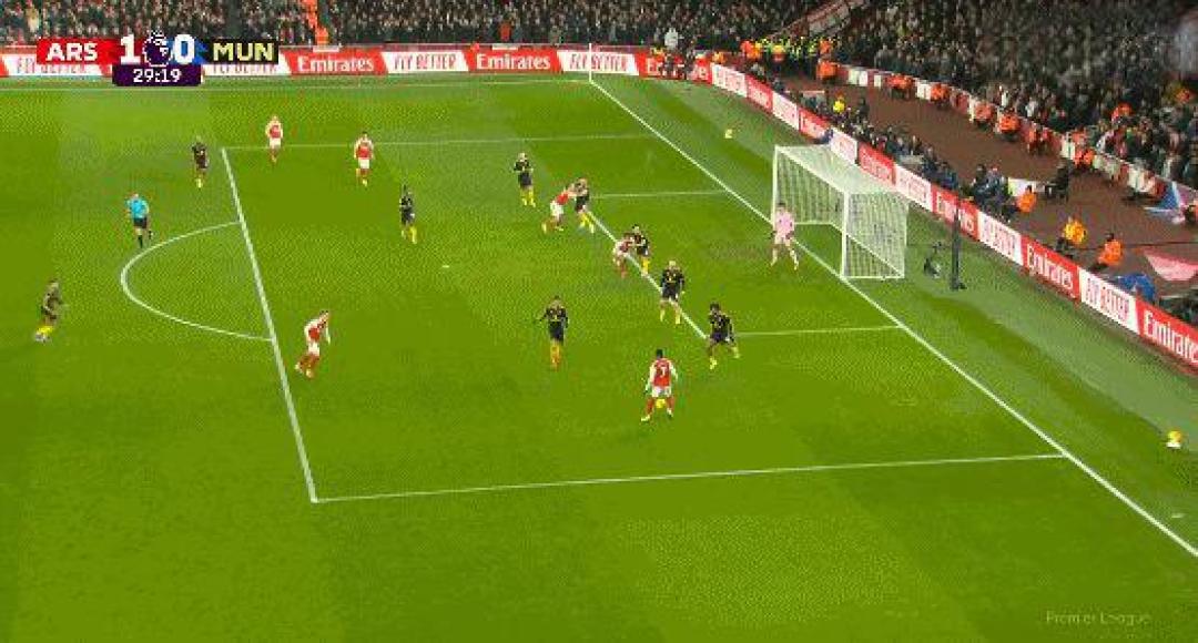 曼联三度遭遇欧冠小组赛出局危机(曼联三度遭遇欧冠小组赛出局危机是哪一年)