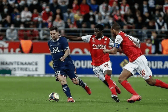 C7娱乐APP-亚眠逆袭成功，巴黎球队处处败退成隐患